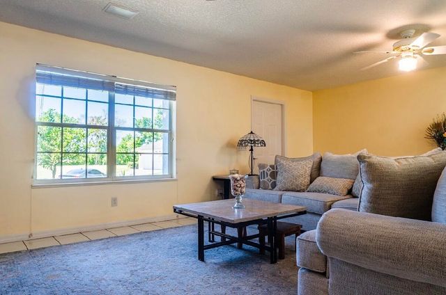 5264 SE 42nd Street, Okeechobee, FL 34974