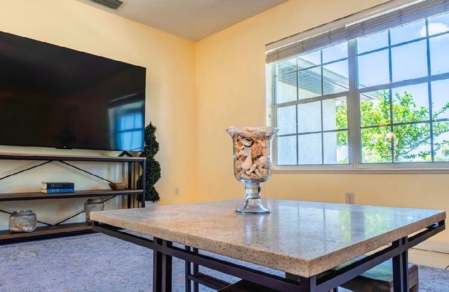 5264 SE 42nd Street, Okeechobee, FL 34974