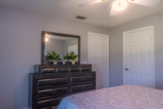 5264 SE 42nd Street, Okeechobee, FL 34974