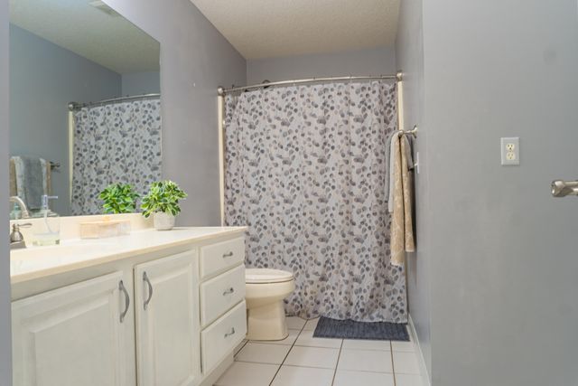 5264 SE 42nd Street, Okeechobee, FL 34974