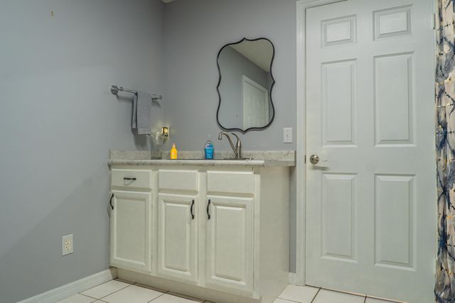 5264 SE 42nd Street, Okeechobee, FL 34974