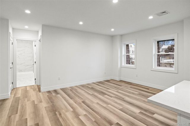 71 W Main Street 2B, Oyster Bay, NY 11771