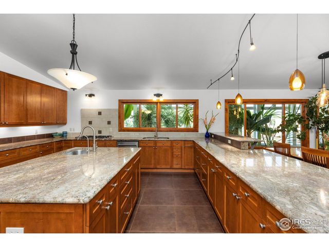 108 Lonestar Rd, Lyons, CO 80540