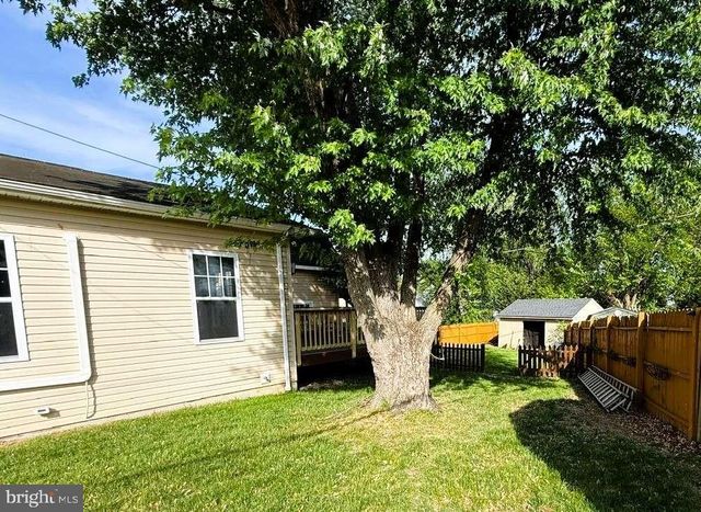 1205 GREYSTONE RD, Baltimore, MD 21227