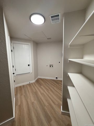 11020 Monahan, San Antonio, TX 78254