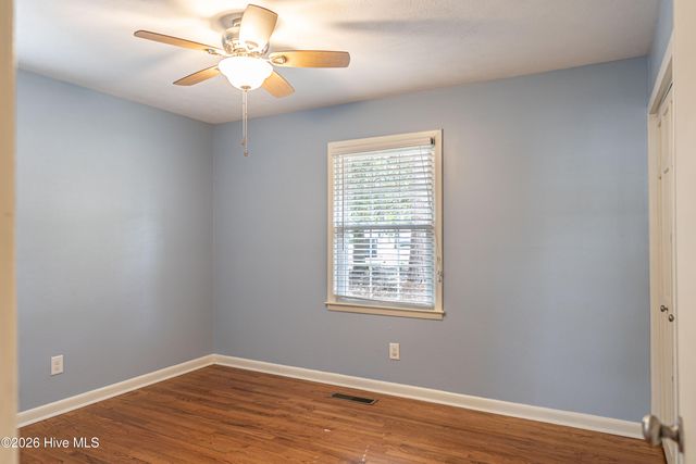 160 W Delaware Avenue, Southern Pines, NC 28387