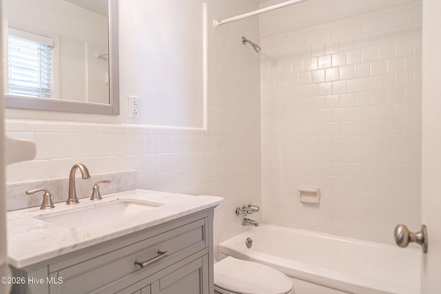 160 W Delaware Avenue, Southern Pines, NC 28387