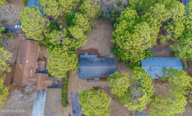 160 W Delaware Avenue, Southern Pines, NC 28387