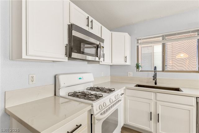 10133 Barrel Ridge Street, Las Vegas, NV 89183