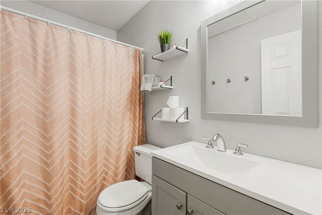 10133 Barrel Ridge Street, Las Vegas, NV 89183