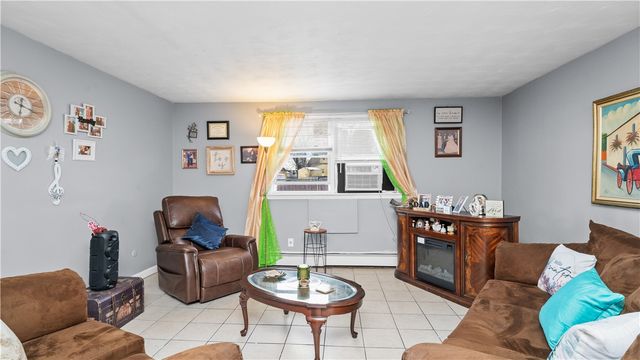 27 Gillen Avenue 207B, North Providence, RI 02904