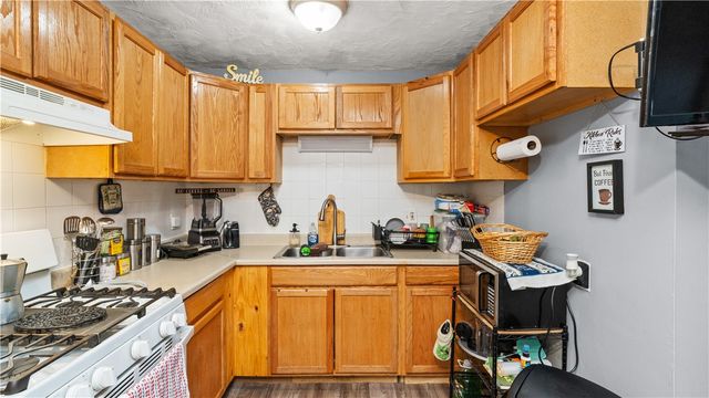 27 Gillen Avenue 207B, North Providence, RI 02904