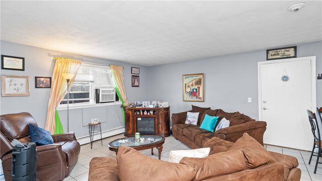 27 Gillen Avenue 207B, North Providence, RI 02904