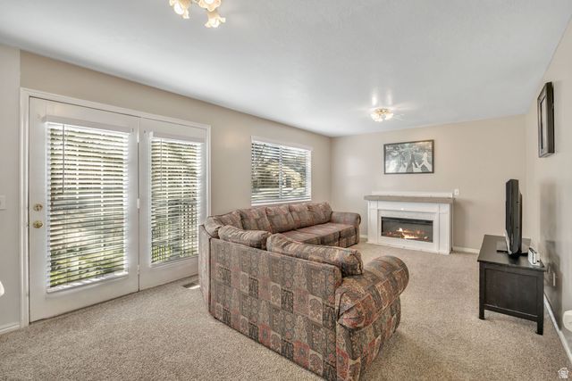 462 S PITFORD DR, Centerville, UT 84014