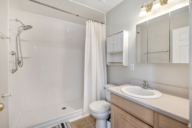 462 S PITFORD DR, Centerville, UT 84014