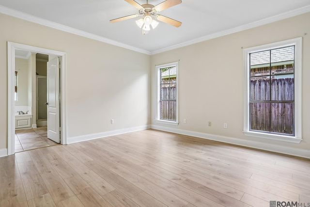 5738 Parkknoll Place Dr, Baton Rouge, LA 70816