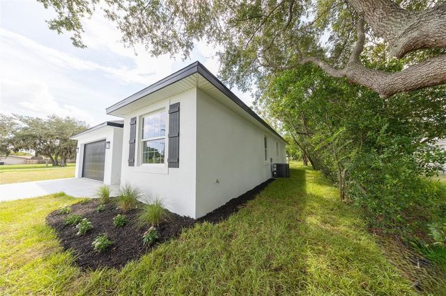 990 THOMAS ROAD, Eagle Lake, FL 33839