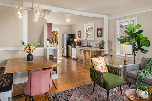 5111 S Hudson Street, Seattle, WA 98118