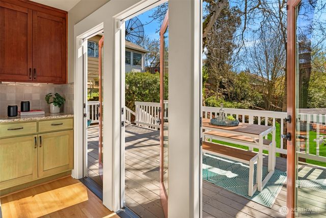 5111 S Hudson Street, Seattle, WA 98118