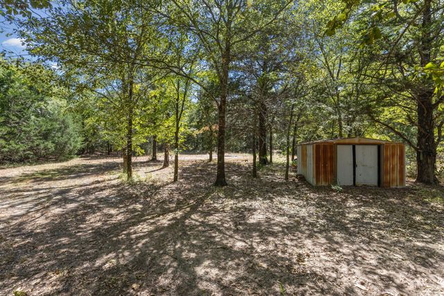 10401 Holly Creek Road, Terrell, TX 75160