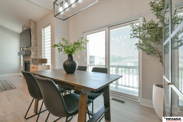 8915 S 75th Street, Lincoln, NE 68516