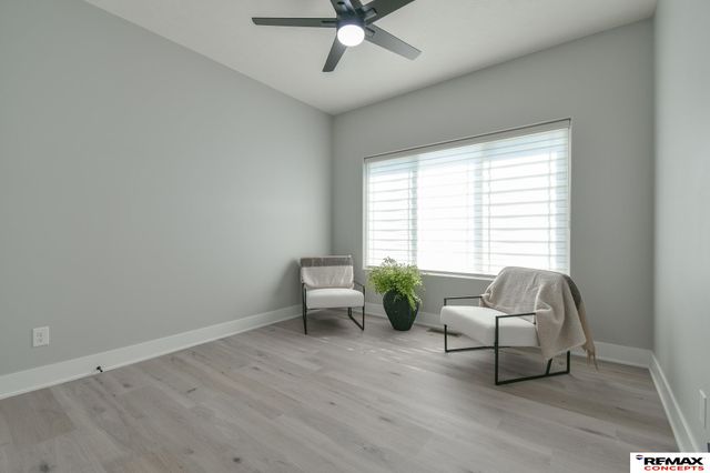 8915 S 75th Street, Lincoln, NE 68516