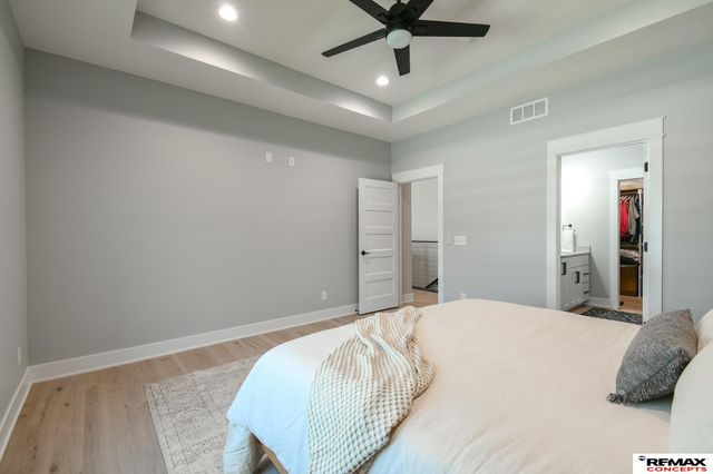 8915 S 75th Street, Lincoln, NE 68516