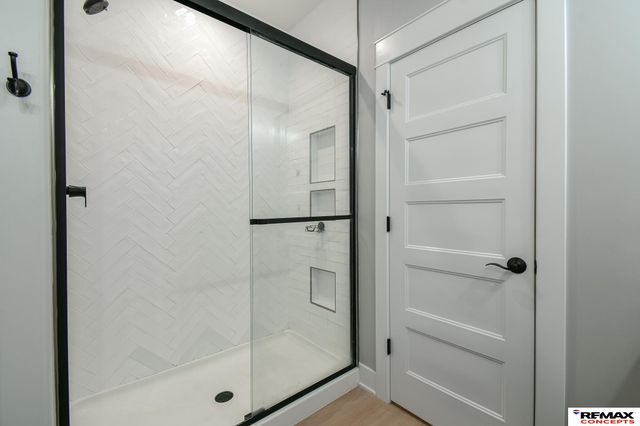 8915 S 75th Street, Lincoln, NE 68516