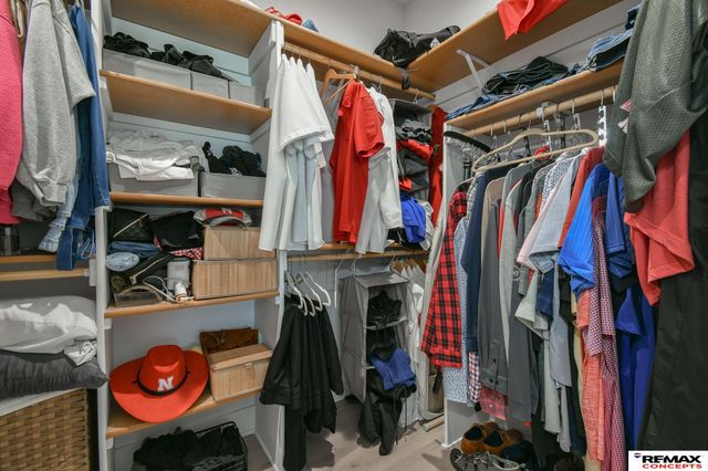 8915 S 75th Street, Lincoln, NE 68516