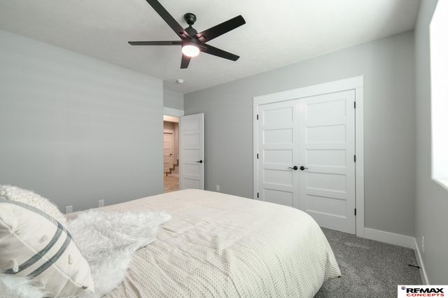 8915 S 75th Street, Lincoln, NE 68516