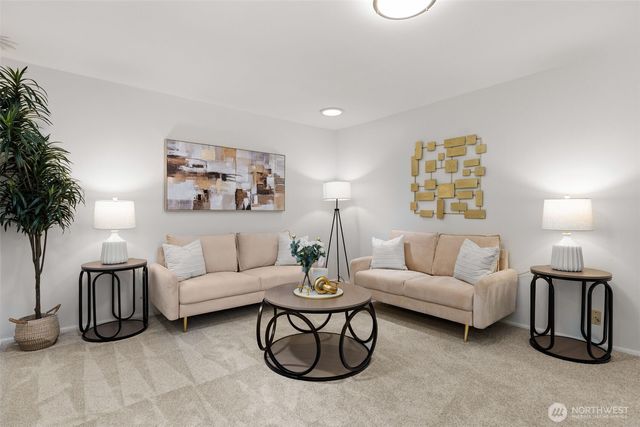 2507 Vashon Court NE, Renton, WA 98059