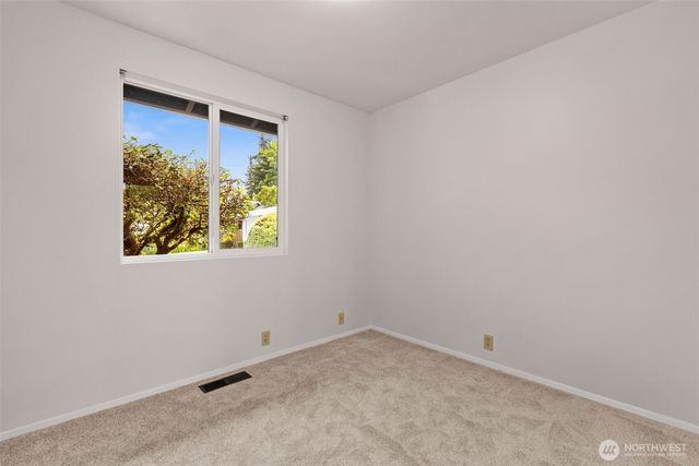 2507 Vashon Court NE, Renton, WA 98059