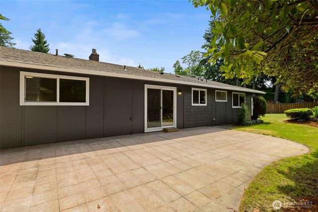 2507 Vashon Court NE, Renton, WA 98059