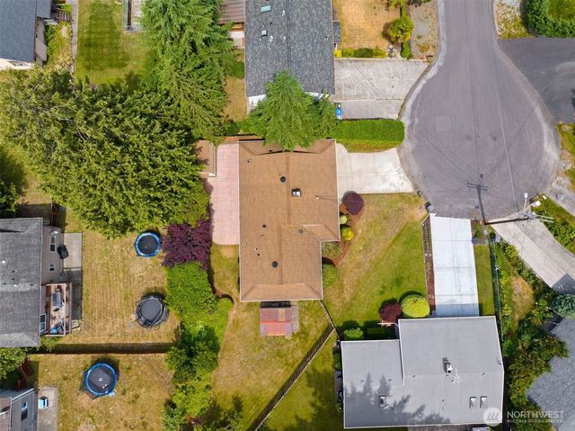 2507 Vashon Court NE, Renton, WA 98059
