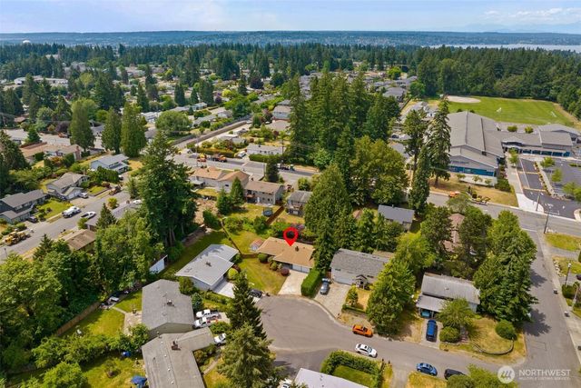 2507 Vashon Court NE, Renton, WA 98059