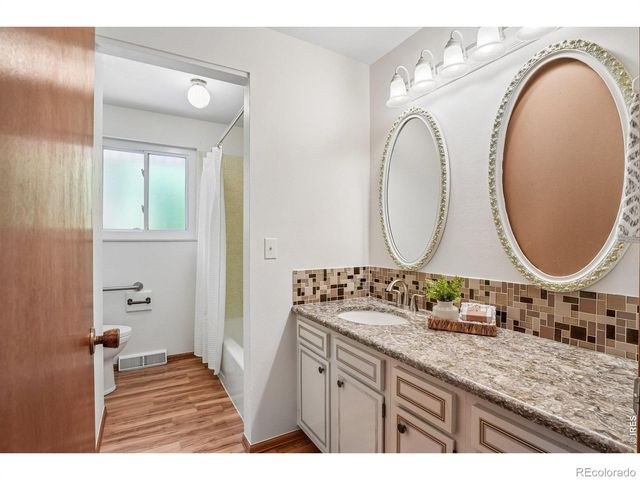 5 University Drive, Longmont, CO 80503