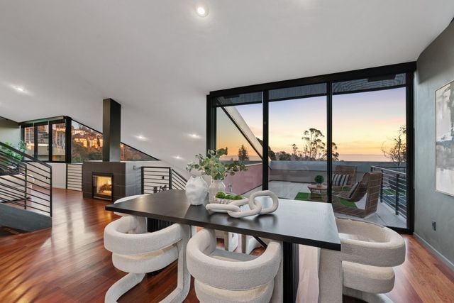 6353 Skyline Blvd, Oakland, CA 94611