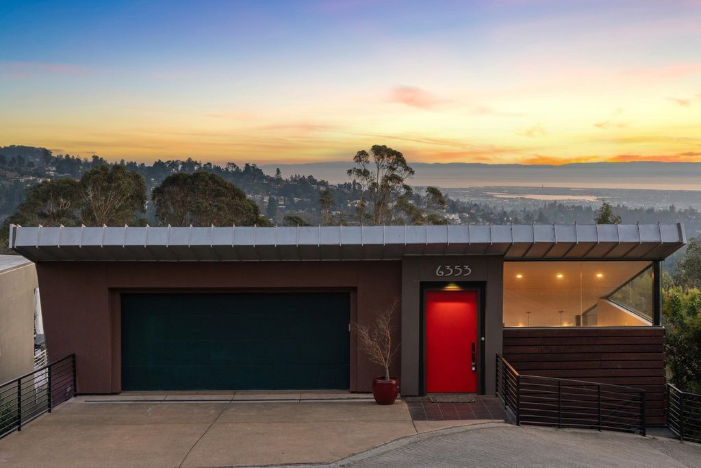 6353 Skyline Blvd, Oakland, CA 94611