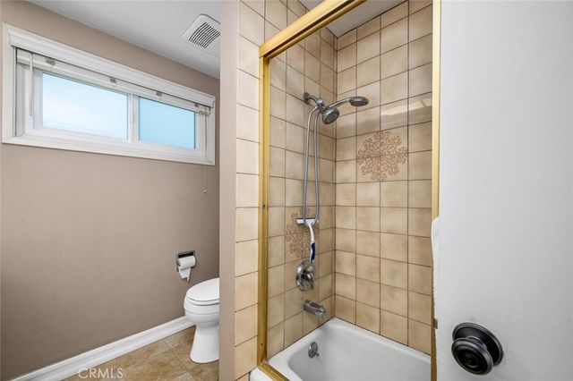 3902 Toland, Los Alamitos, CA 90720