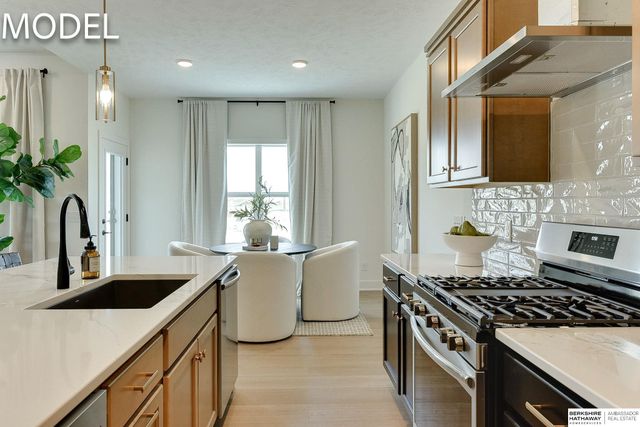 20720 Kansas Avenue, Elkhorn, NE 68022