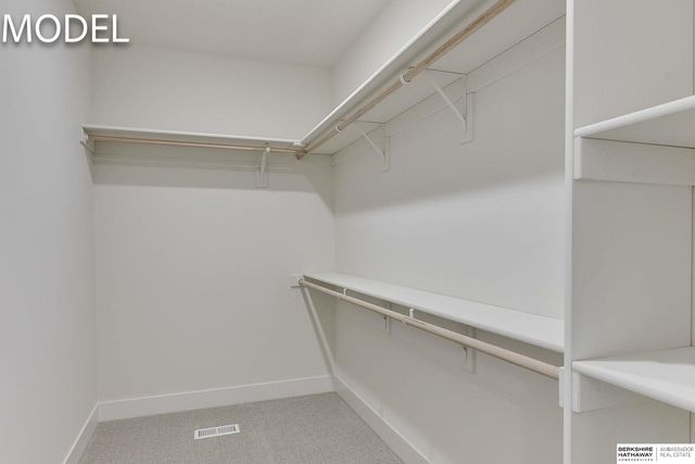 20720 Kansas Avenue, Elkhorn, NE 68022