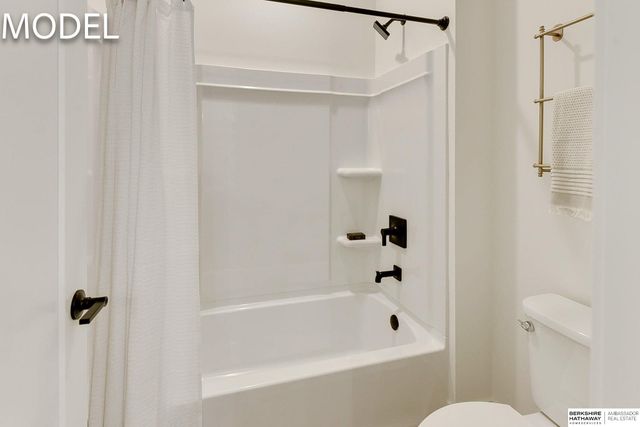 20720 Kansas Avenue, Elkhorn, NE 68022