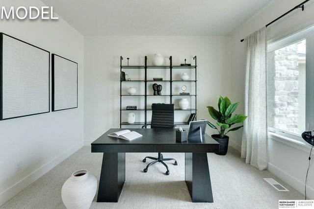 20720 Kansas Avenue, Elkhorn, NE 68022