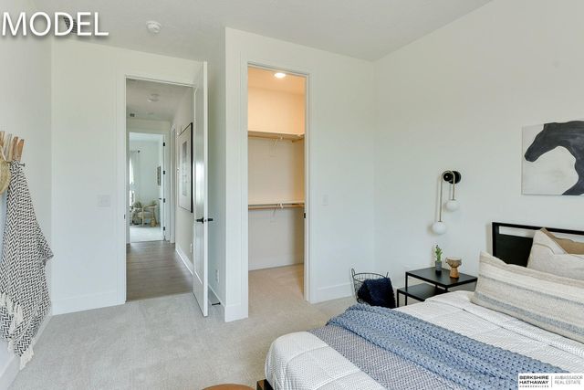 20720 Kansas Avenue, Elkhorn, NE 68022