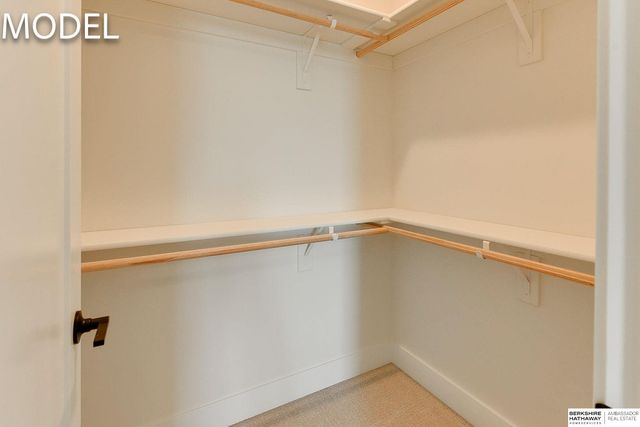 20720 Kansas Avenue, Elkhorn, NE 68022