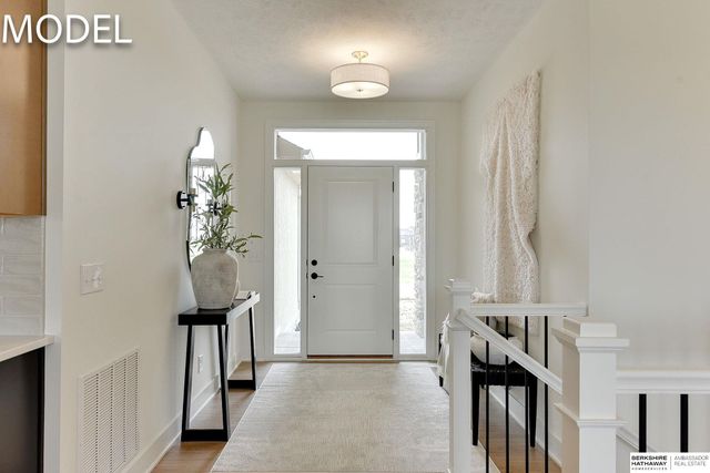 20720 Kansas Avenue, Elkhorn, NE 68022