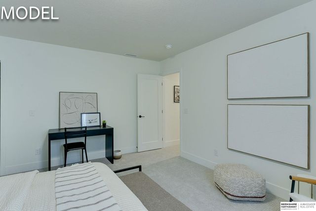 20720 Kansas Avenue, Elkhorn, NE 68022