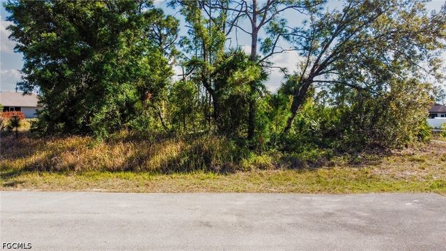 3421 39th ST SW, Lehigh Acres, FL 33976