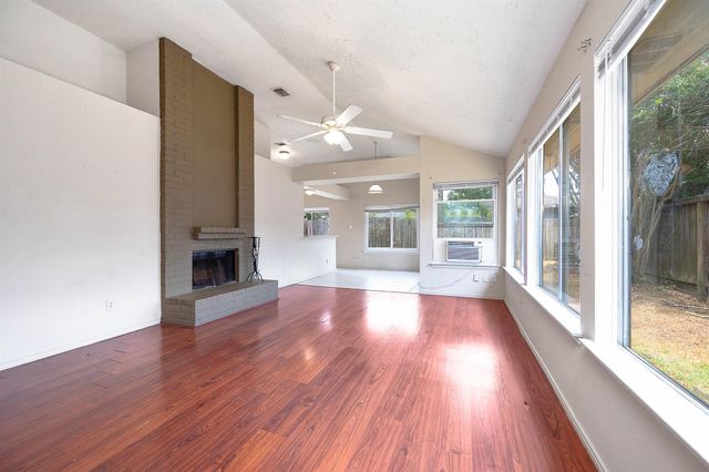 11918 Westwold Drive, Tomball, TX 77377