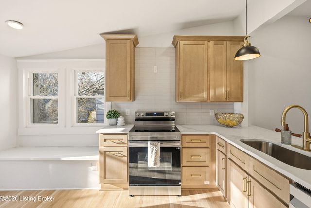 1822 Tyler Pkwy, Louisville, KY 40204